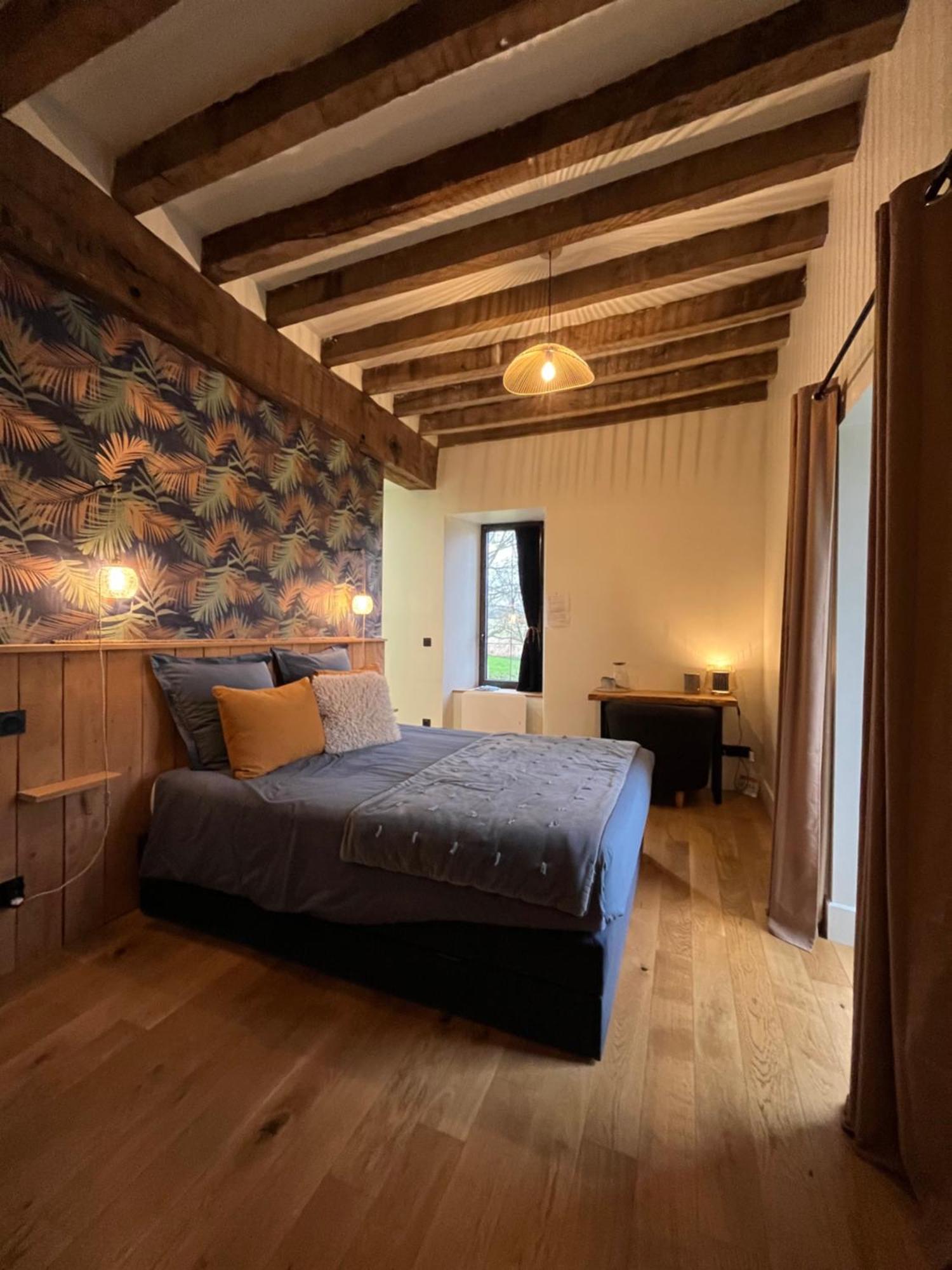Domaine De La Bigottiere, Chambres D'Hotes Montigne-le-Brillant Экстерьер фото